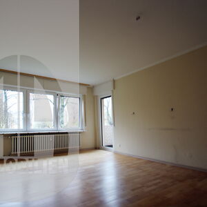 Bezugsfrei 4 vier Zimmer Wohnung Berlin Zehlendorf Kauf Verkauf Balkon Haus Immobilienmakler
