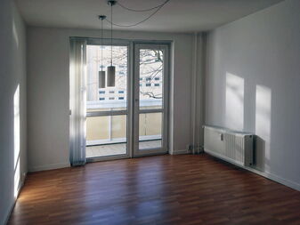 vermietet 2 zwei Zimmer Wohnung Berlin Mitte Kauf Verkauf Balkon Immobilienmakler Berlin Lankwitz