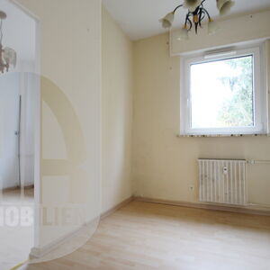 Bezugsfrei 4 vier Zimmer Wohnung Berlin Zehlendorf Kauf Verkauf Balkon Haus Immobilienmakler